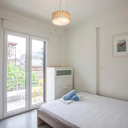 Aleksia Seaside Deluxe Apartment *