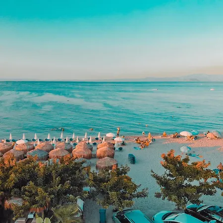 Aleksia Seaside Deluxe Apartamento Pefkochori