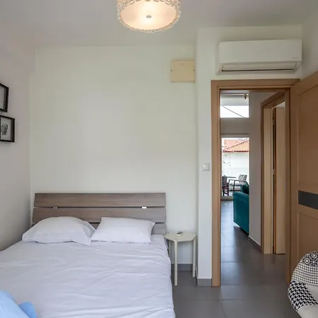 Aleksia Seaside Deluxe Apartamento