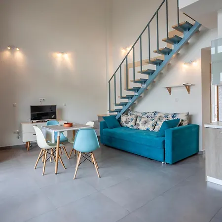 Aleksia Seaside Deluxe *